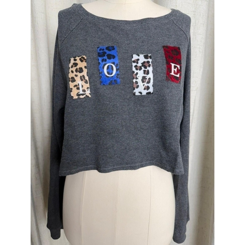 AKAIV NWT "LOVE" Animal Print Waffle Knit Crop Top